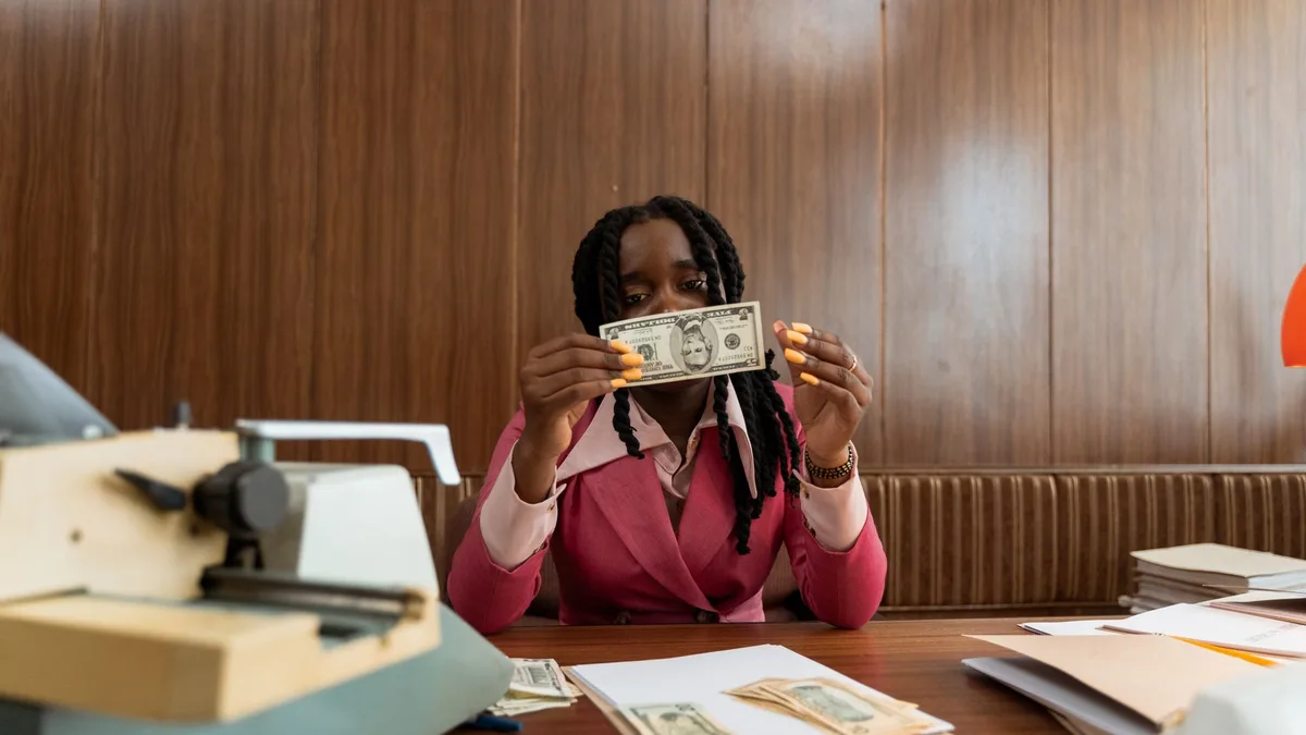 Comprendre ses cotisations en micro-entreprise soi-même